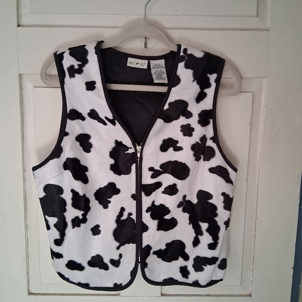 White Stag Monochrome Animal Print Vest